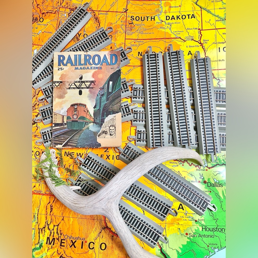 E-Z Model Super Track Pack Train Accessory Collection - Picture 2 of 13